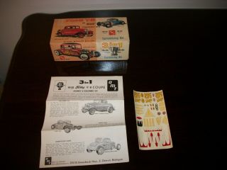 Vintage Amt 3 In 1 1932 Ford V - 8 Coupe Assembly Kit Empty Box Instructions/decal