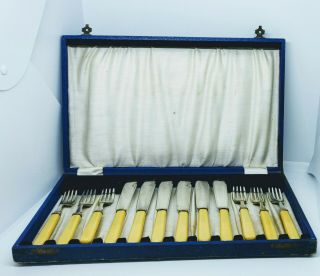 Vintage Boxed Set Of Six Cream Handled Fish Knives & Forks Silver Plate Epns