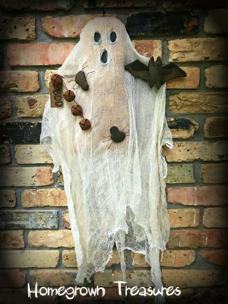 Halloween Primitive Ghost With Spiders & Bat Door Doll