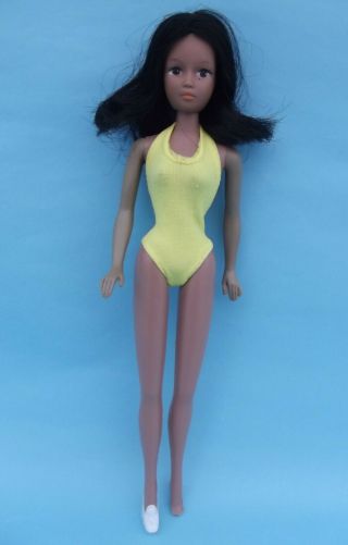 Vintage African American Hong Kong Barbie Clone Twist Waist Black Hair