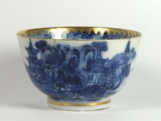 Antique Early 19th Or 18th Century Chinese Blue And White Porcelain Tea Bowl A/f