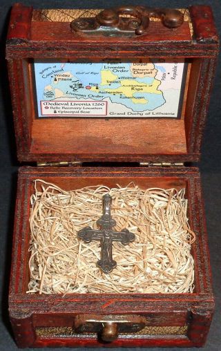 Vintage European Sterling Silver Holy Cross Pendant Relic With Display Chest