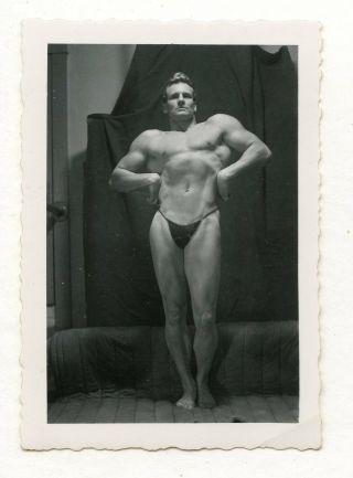32 Vintage Photo Unknown Studio Nude Male Muscle Bodybuilder Men Physique Gay