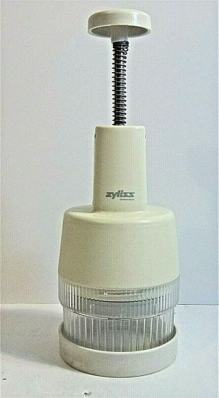 The Rare Pampered Chef Zyliss Food Chopper Very