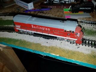 Ho Scale Athearn Burlington Cb&q U 30 B Diesel Locomotive No 153 Vintage Rare