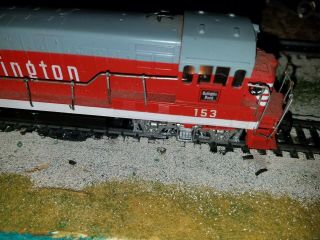 HO scale Athearn Burlington CB&Q U 30 B diesel locomotive no 153 Vintage Rare 2