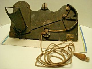 Vintage Rare 1930`s Duvrock Peters Clay Pigeon Skeet Trap Target Thrower Machine