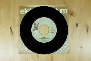 Queen (1977) We Are The Champions / We Will Rock You - Rare 45 Rpm