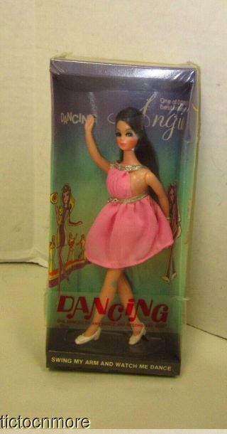 Vintage Topper Dawn Mod Doll Fashion Doll Friend Dancing Angie