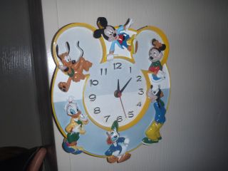 Extremely Rare Walt Disney Mickey Mouse With Donald Duck And Friends Wall Clock