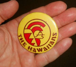 Rare Vintage University Of Hawaii Uh Football Sports Button Pin The Hawaiians