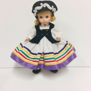 Vintage Madame Alexander Miniature International Doll Estonia 545 W/box