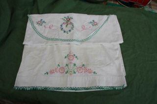 2 Vintage White Cotton Pillowcases Hand Embroidery Rik Rak Crochet Lace