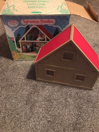 Vintage 1985 Epoch Sylvanian Families Country Cottage With Box