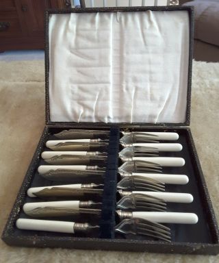 Antique Unbranded Boxed Set Of Stainless Nickle Fish Knife & Fork Set 1930 - 1940s