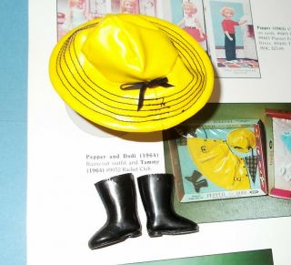 Ideal Tammy Family Pepper And Dodi Racket Club Raincoat Hat & Boots 9052 1964