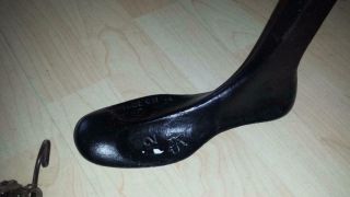 Vintage Antique Solid Cast Iron Cobbler ' s Boot Last Stand Removable Foot Part 3