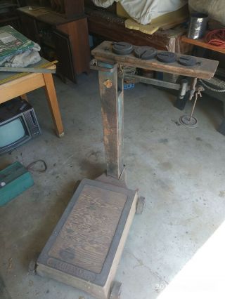 Vintage Antique Industrial Cast Iron Platform Fairbanks Scale With Weights