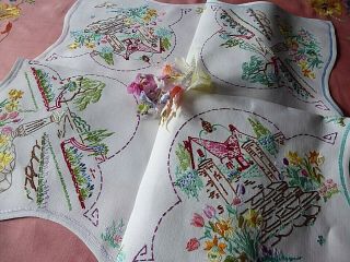 Vintage Hand Embroidered Tablecloth - Cottages&country Gardens/art Deco