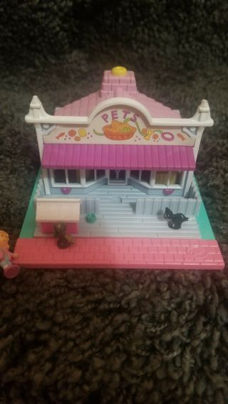 Vintage 1993 Polly Pocket Bluebird Pet Shop Store With 2 Figurines Dolls/pets