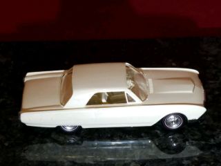1962 Ford Thunderbird Hardtop 1/25 Promo Vintage " White " With Box Nos