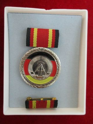 Rare Gdr East Germany German Cased Ddr Merit Medal Badge Order Ww2 Communist