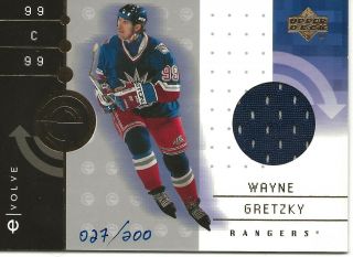Ultra Rare Wayne Gretzky 2001 Upper Deck " Evolve Jersey " Card Wg /200