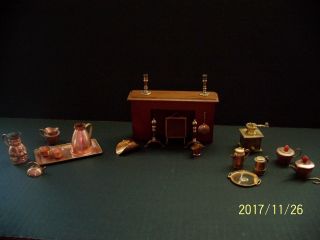 Dollhouse Miniatures - Vintage - 1940 