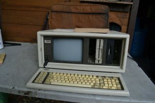 Vintage Compaq Portable Computer W/ Originlal Carrying Bag Rare Ware