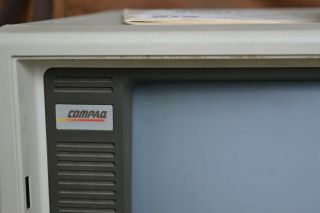 Vintage Compaq Portable Computer w/ Originlal Carrying Bag RARE WARE 3