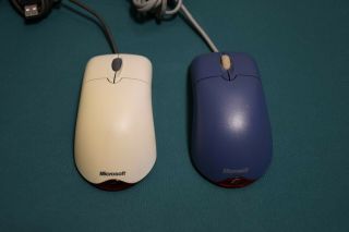 Microsoft Wheel Mouse Optical Wmo 1.  1 - Blue And White Versions - Rare