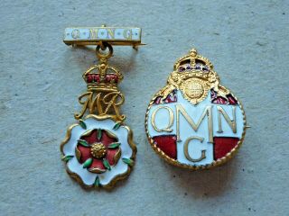 Two Antique World War One Badges Queen Mary 