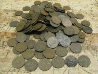 169 Antique Vintage Copper Canadian Pennies 1939 - 1070 