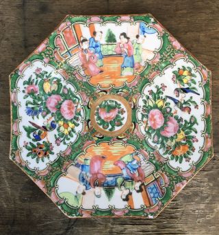 Antique Chinese Porcelain Rose Medallion Octagon Plate 9.  5”