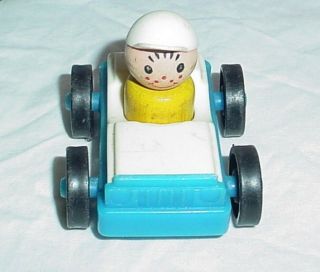 Vintage Fisher Price Little People Wood Camper Boy & Car 686 Yellow Blue Rare