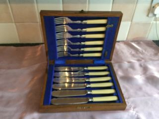 Wooden Boxed Set Of 6 Fish Knives And Forks