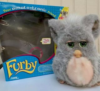 2005 Tiger Emototronic Furby Gray W/pink Belly Green Eyes Box Rare