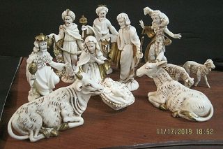 Vtg Italian Plastic Nativity 11 Pc.  Set White W/ Gold Accents & Antiquing No Ang