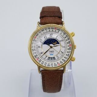 Vintage Rare Timex Sun And Moon Phase Perpetual Calendar Watch