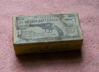 Very Antique Winchester Smith & Wesson 32 Cal.  Lesmok Center Fire Empty Box