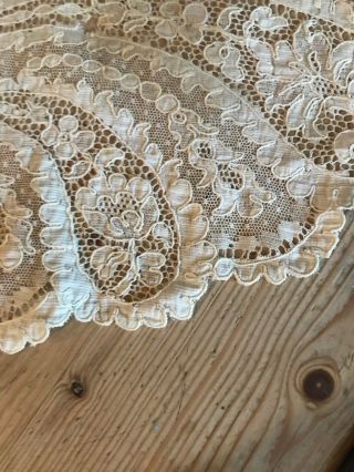 Large Selection Of Antique Pretty Lace Dollies 2