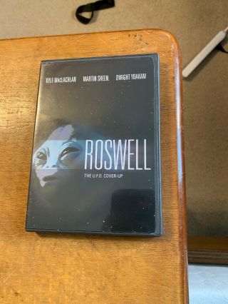 Roswell: The U.  F.  O.  Cover - Up (dvd,  2002) Rare Oop Martin Sheen Kyle Maclachlan