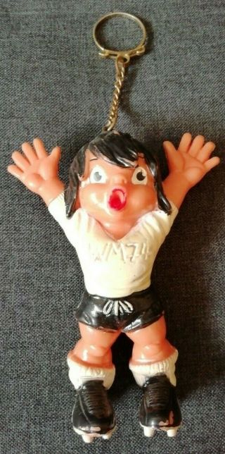 Very Rare Vintage 1974 West Germany Fifa Football World Cup Mascot Large Keyring