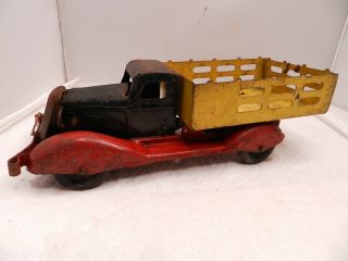 1940 - 1950 Marx Wyandotte Pressed Steel Stake Truck Rare Color Battery Op