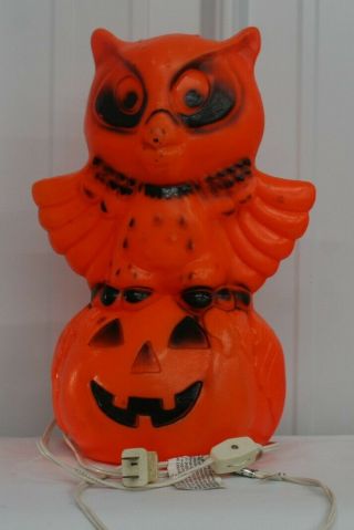 Rare Vintage Halloween Lighted Owl Sitting On Jack O 