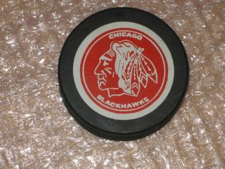 Rare Red Logo Chicago Black Hawks Puck Blank Back 1970 