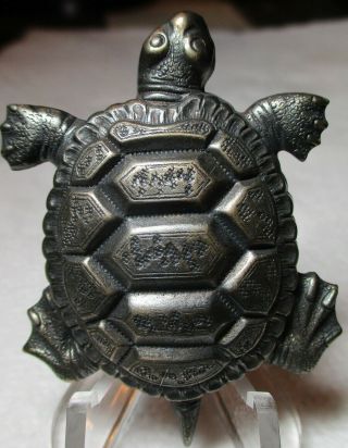 1940s French White " Realistic Turtle " Detailed Vintage Antique Button