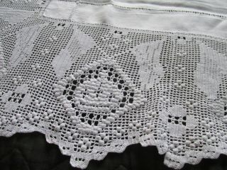 Antique/vintage Irish Linen Tablecloth - Exquisite Hand Crochet Lace Edging