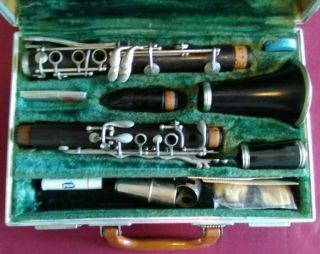 Vintage Antique Wooden Boosey & Hawkes,  London " The Edgeware " Clarinet With Case