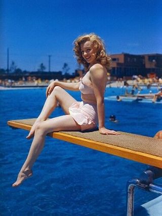 Marilyn Monroe 1946 Beauty On A Dive Board (1) Rare 8x10 Galleryquality Photo
